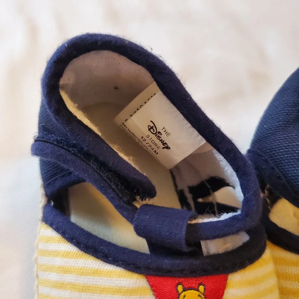 Winnie The Pooh‎ Tweed Canvas Baby Shoes 12 To 24 Months
